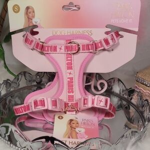 Paris Hilton Pink Pet Harness Size Small NWT  2112